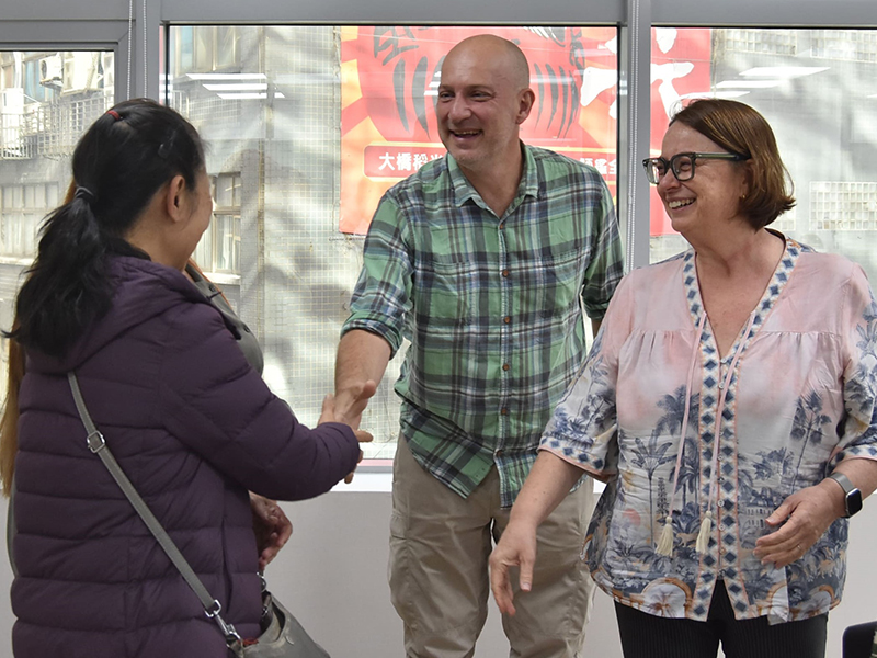 The birth family was deeply grateful for the opportunity to see the adoptive parents again.
(Subject Image)