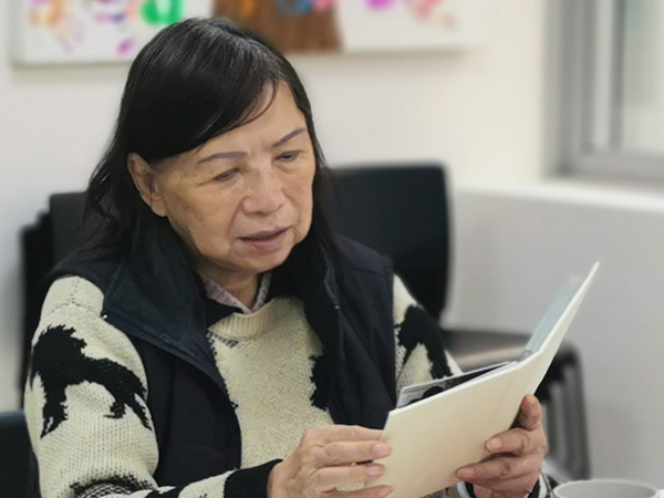 A Grandmother's Unwavering Love(Subject Image)